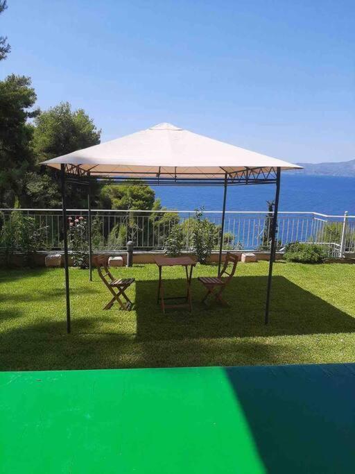 Appartement Amfiteatrico Sea View - Kalamos Attiki à Markopoulon Oropou Extérieur photo