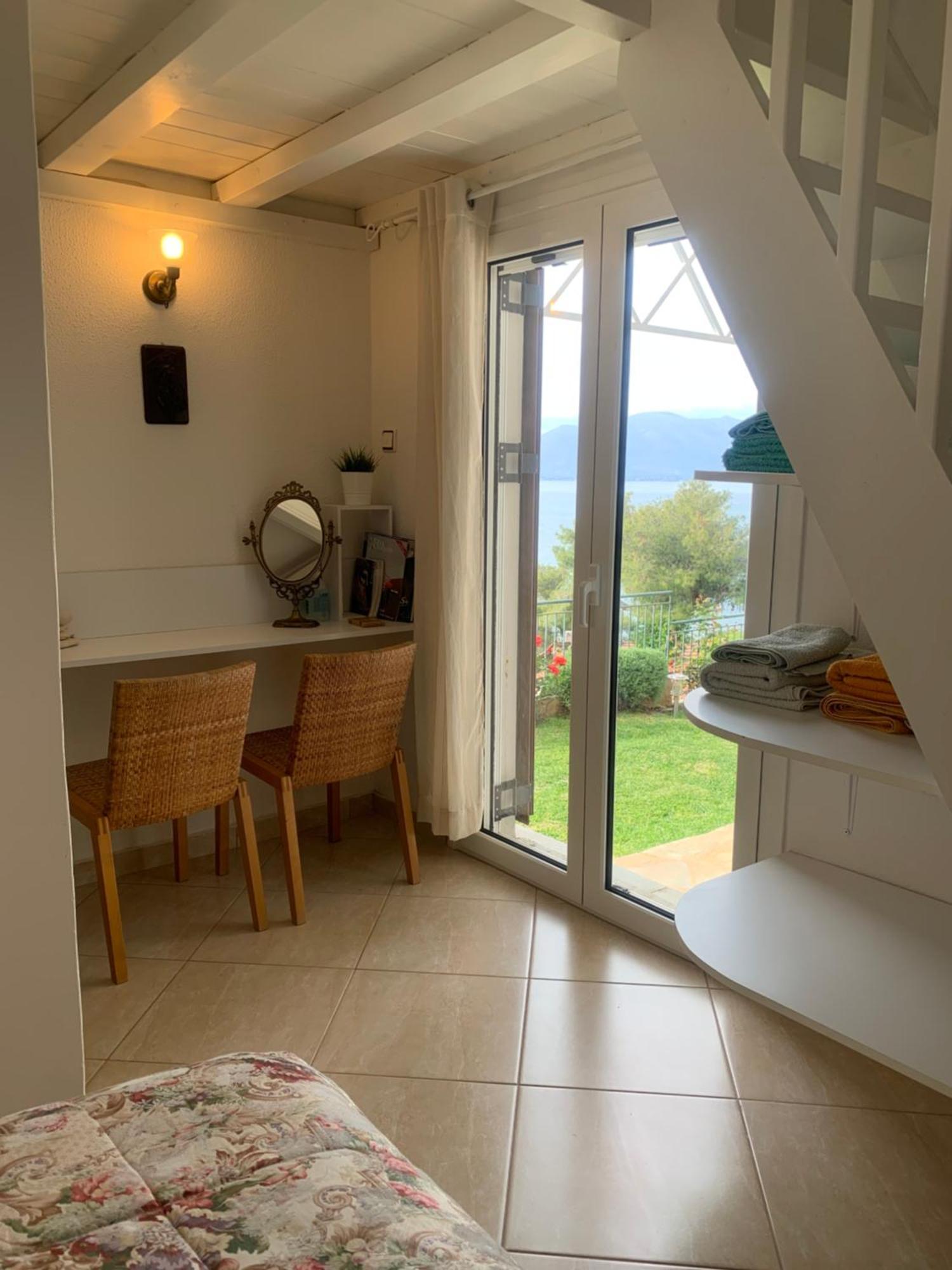 Appartement Amfiteatrico Sea View - Kalamos Attiki à Markopoulon Oropou Extérieur photo